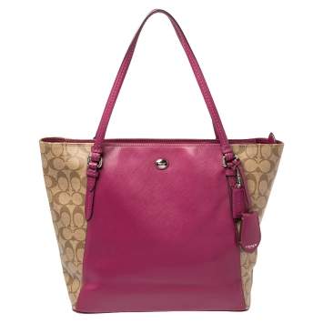 Pre Owned Coach Beige/Fuchsia Signature Coated Canvas and Leather Peyton Zip Tote 
