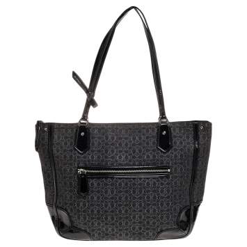 Pre Owned Coach Black Signature Canvas And Patent Leather Poppy Tote