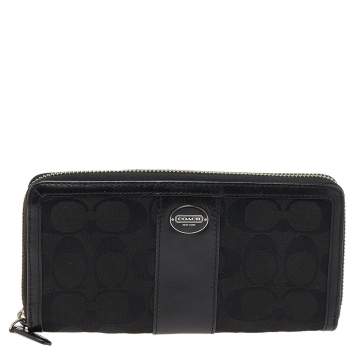 Pre Owned Coach Black Signature Canvas and Leather Zip Around Wallet
