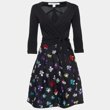 Pre Owned Diane Von Furstenberg Black Floral Printed Wool and Silk Wrap Dress S