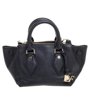 Pre Owned Diane Von Furstenberg Black Leather Mini Voyage Itsy Crossbody Bag