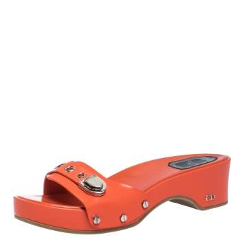 مملوكة مسبقًا Dior Neon Orange Leather Buckle Detail Platform Slide Sandals Size 37.5