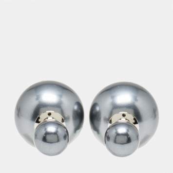Pre Owned Dior Mise en Dior Tribales Grey Faux Pearl Silver Tone Stud Earrings