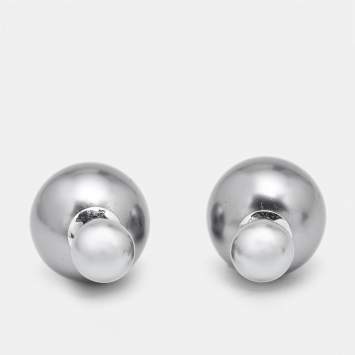 Pre Owned Dior Tribales Grey Faux Pearl Silver Tone Earrings