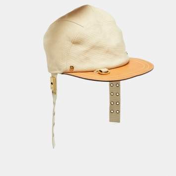 مملوكة مسبقًا Christian Dior Vintage Beige Linen Blend and Leather Cap M