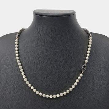 مملوكة مسبقًا Christian Dior necklace