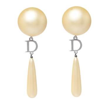 Pre Owned Dior Vintage Cream Pearl Drop Clip On Earrings