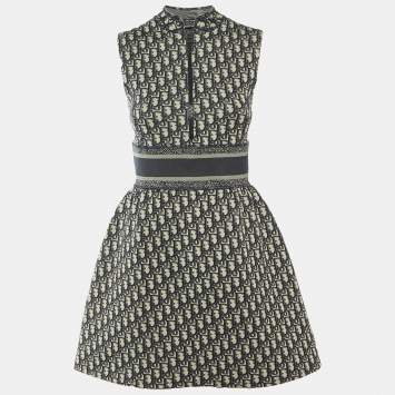 Pre Owned فس​​تان كريستيان ديور جيرسي بزاوية بحرية زرقاء صغيرة