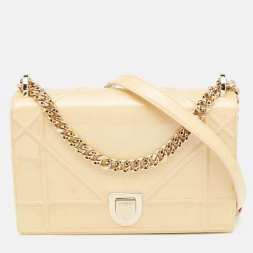 Pre Owned Dior Cream Patent Leather Medium Diorama Shoulder Bag