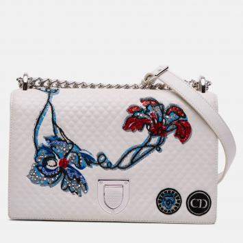 Pre Owned Dior White Medium Lambskin Embroidered Diorama Flap
