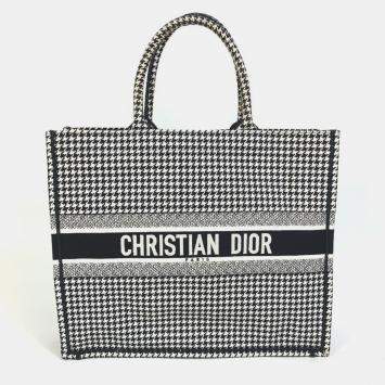 Pre Owned Christian Dior Dior Houndstooth Embroidered Book Tote Canvas Shoulder Bag In White/Black