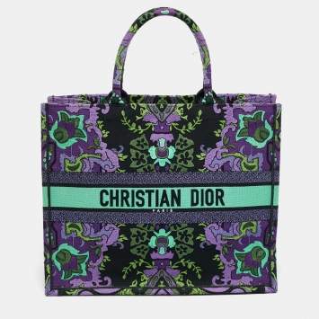 Pre Owned Dior Embroidered Book Large Multicolor Canvas Tote