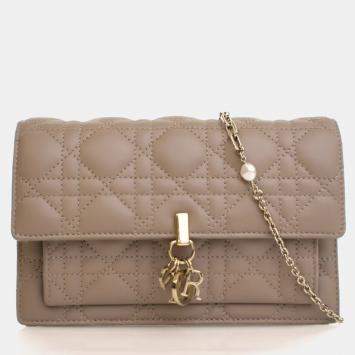 Pre Owned Dior Lambskin Daily Pouch With Chain