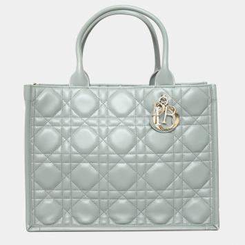 مملوكة مسبقًا Dior Medium Leather Book Tote Macrocannage