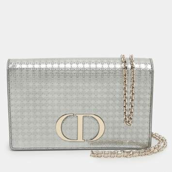 Pre Owned Dior 2 in 1 30 Montaigne Silver Microcannage Patent Leather Pouch