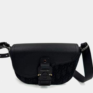 مملوكة مسبقًا Dior Mini Saddle Messenger Bag Dior Oblique Jacquard With Black Grained Calfskin Flap