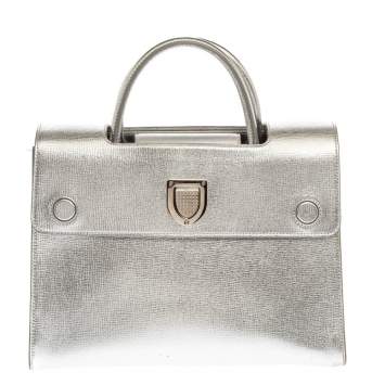 Pre Owned Dior Metallic Silver Leather Medium Diorever Bag