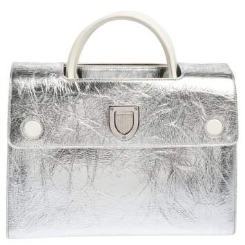 Pre Owned Dior Metallic Silver Crinkled Leather Medium Diorever Bag