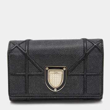 Pre Owned Dior Black Leather Diorama Trifold Wallet