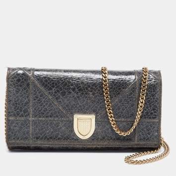 Pre Owned Dior Green Crackle Leather Diorama Wallet On Chain