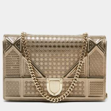 Pre Owned Dior Metallic Beige Micro Cannage Patent Leather Diorama Wallet On Chain