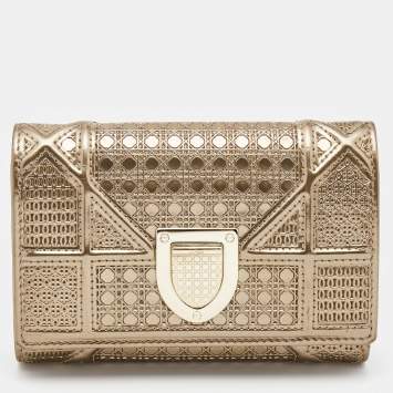 Pre Owned Dior Gold Micro Cannage Patent Leather Diorama Trifold Wallet