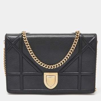 Pre Owned Dior Black Leather Diorama Wallet on Chain
