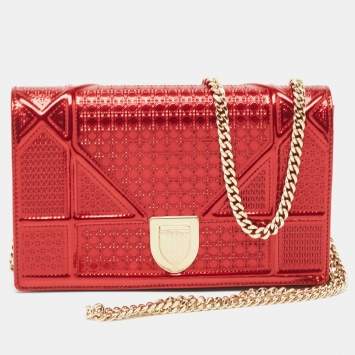 Pre Owned Dior Red Micro Cannage Patent Leather Diorama Wallet On Chain
