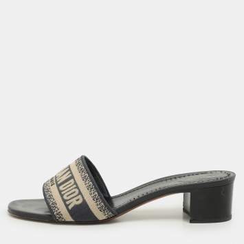 Pre Owned Dior Beige/Navy Blue Logo Embroidered  Jacquard Dway Slide Sandals Size 39