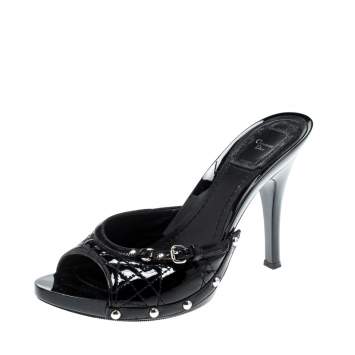 Pre Owned Dior Black Quilted Patent Leather Buckle Detail Open Toe Slide Sandals Size 37.5