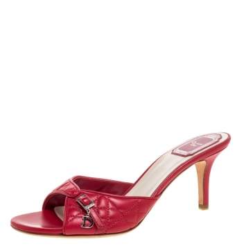 Pre Owned Dior Red Quilted Leather Buckle Detail Open Toe Sandals Size 38.5