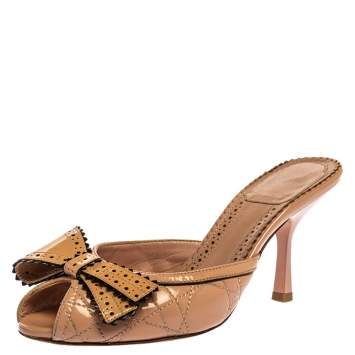 Pre Owned Dior Beige Patent Leather Bow Peep Toe Slide Sandals Size 35.5