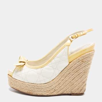 مملوكة مسبقًا Dior Off-White/Light Yellow Cannage Patent Leather Peep-Toe Espadrille Wedge Platform Slingback Sandals Size 38