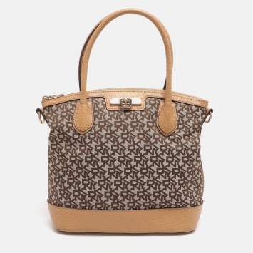 مملوكة مسبقًا حقيبة دي كي إن واي ساتشيل قماش وتفاصيل جلد بيج