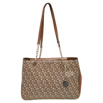 Pre Owned DKNY Brown/Beige Signature Coated Canvas And Leather Bryant Chain Shoulder Bag