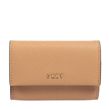 Pre Owned Dkny Beige Saffiano Leather Flap Compact Wallet