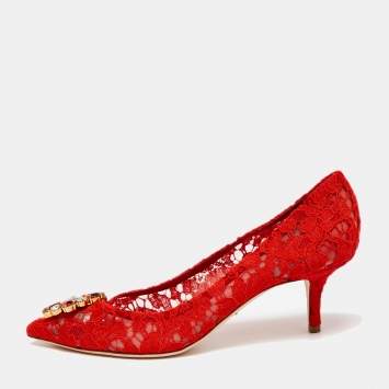 Pre Owned Dolce & Gabbana Red Lace Bellucci Pointed-Toe Pumps Size 39