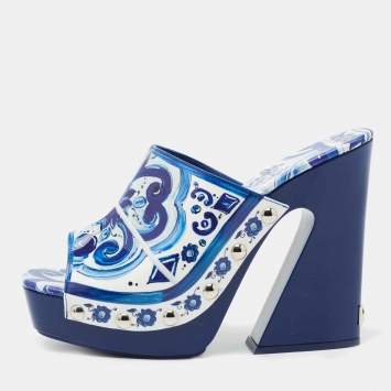 Pre Owned Dolce & Gabbana Blue Majolica-Print Polished Calfskin Clogs Size 39
