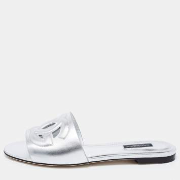 Pre Owned Dolce & Gabbana Silver Leather Logo Flat Slides Size 38