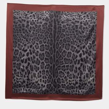 Pre Owned Dolce & Gabbana Grey Leopard Print Silk Satin Scarf