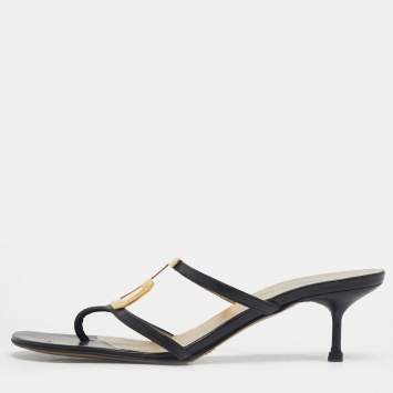 مملوكة مسبقًا Dolce & Gabbana Black Leather Logo Plaque Thong Sandals Size 36