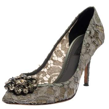 مملوكة مسبقًا Dolce & Gabbana Grey Lace Bellucci Crystal Embellished Pumps Size 37.5