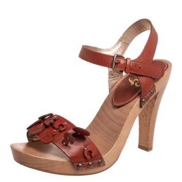 Pre Owned Dolce & Gabbana Brown Leather Charms Wood Sandals Size 39