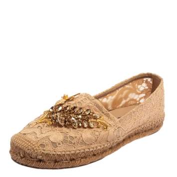 مملوكة مسبقًا Dolce & Gabbana Beige Lace Crystal-Embellished Espadrille Flats Size 38
