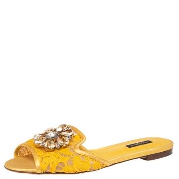 مملوكة مسبقًا Dolce & Gabbana Yellow Lace Crystal Embellished Bianca Flats Size 37.5