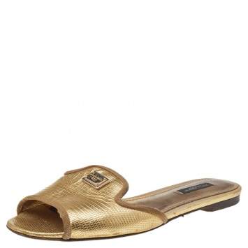 مملوكة مسبقًا Dolce & Gabbana Gold Leather Flat Slides Size 37.5 
