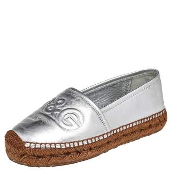 مملوكة مسبقًا Dolce & Gabbana Metallic Silver Leather Logo Embossed Slip On Espadrille Flats Size 38