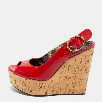 مملوكة مسبقًا Dolce & Gabbana Red Patent Leather Cork Wedge Platform Slingback Sandals Size 38