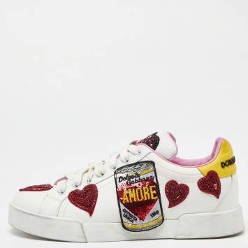 Pre Owned Dolce & Gabbana White/Red Leather Amore Heart Embroidered Low Top Sneakers Size 38.5