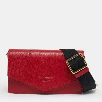 مملوكة مسبقًا Emporio Armani Envelope Red Faux Leather Crossbody Bag